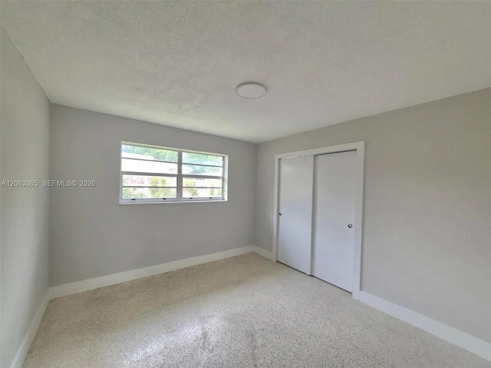 1715 SW 4th St #1717 Miami, FL 33135