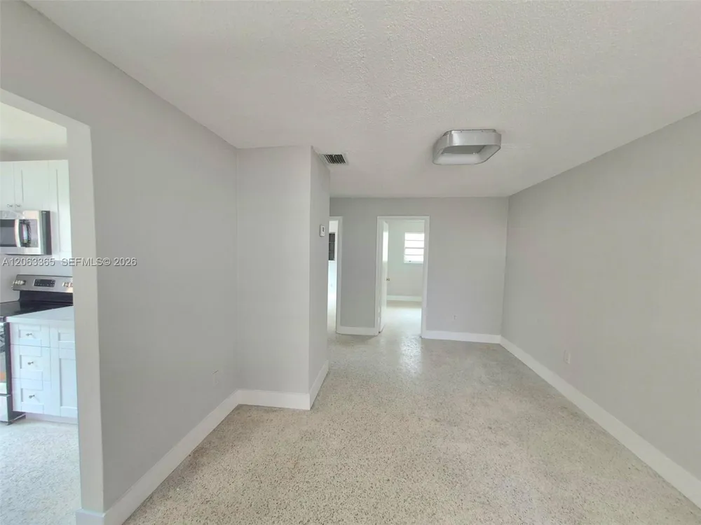 1715 SW 4th St #1717 Miami, FL 33135