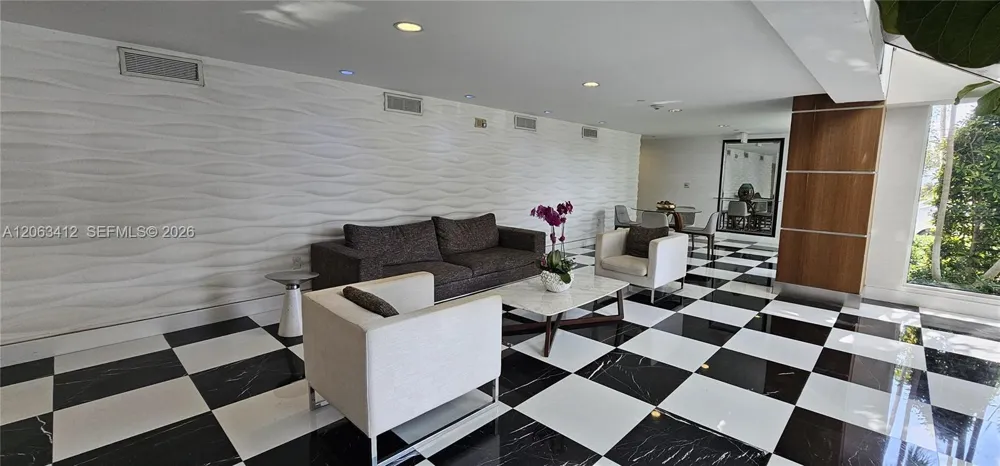 1800 Bayshore Dr #3808 Miami, FL 33132