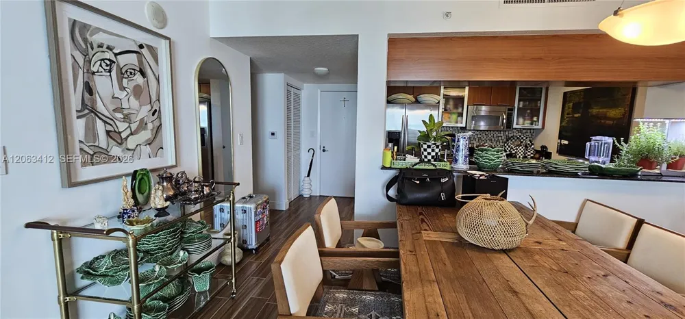 1800 Bayshore Dr #3808 Miami, FL 33132