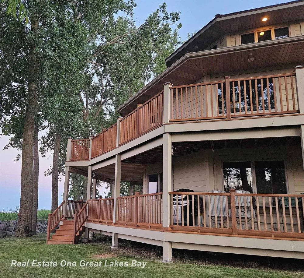2180 Driftwood Road Standish Township, MI 48658