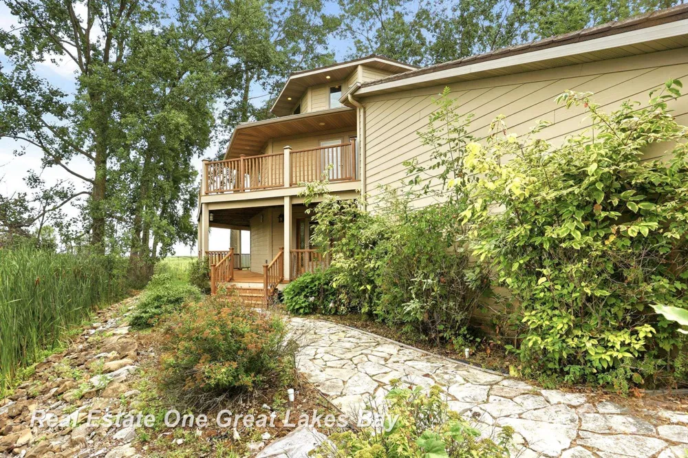 2180 Driftwood Road Standish Township, MI 48658