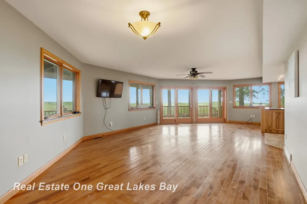 2180 Driftwood Road Standish Township, MI 48658