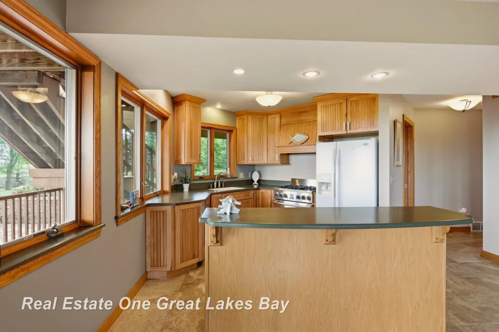 2180 Driftwood Road Standish Township, MI 48658