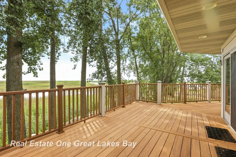 2180 Driftwood Road Standish Township, MI 48658