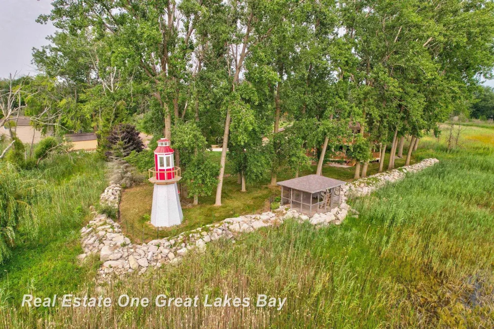 2180 Driftwood Road Standish Township, MI 48658