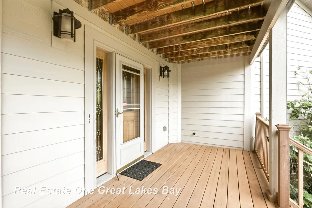 2180 Driftwood Road Standish Township, MI 48658