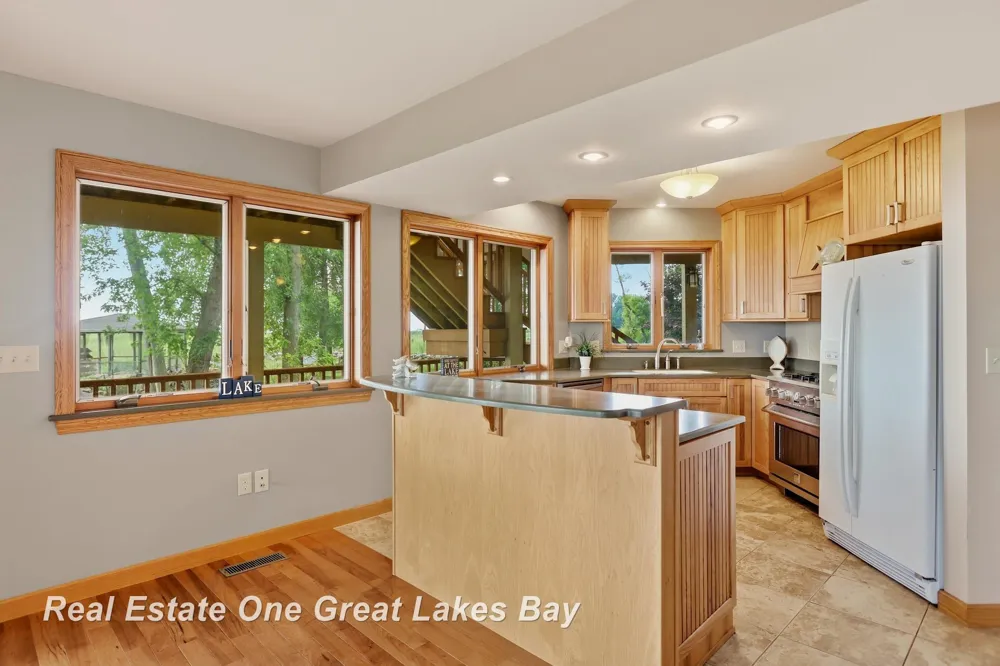 2180 Driftwood Road Standish Township, MI 48658