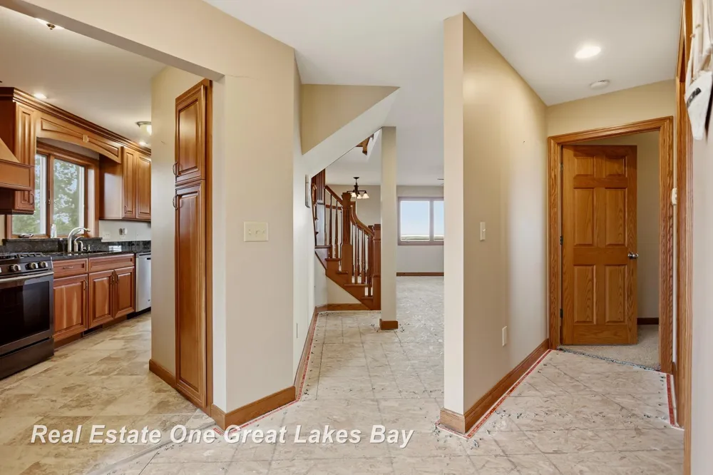 2180 Driftwood Road Standish Township, MI 48658