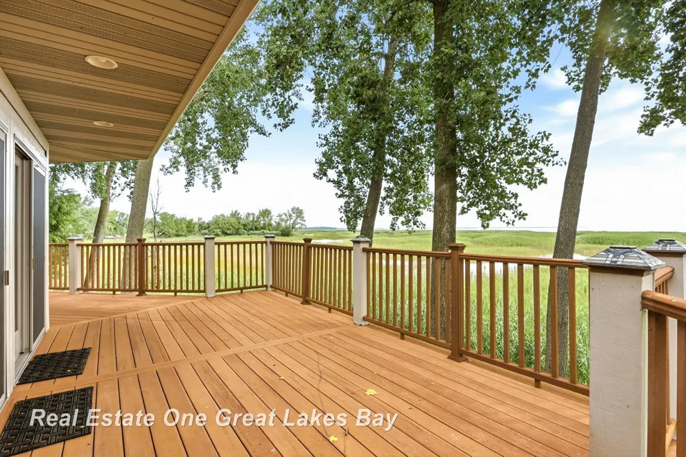 2180 Driftwood Road Standish Township, MI 48658