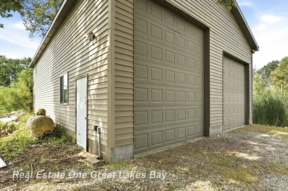 2180 Driftwood Road Standish Township, MI 48658