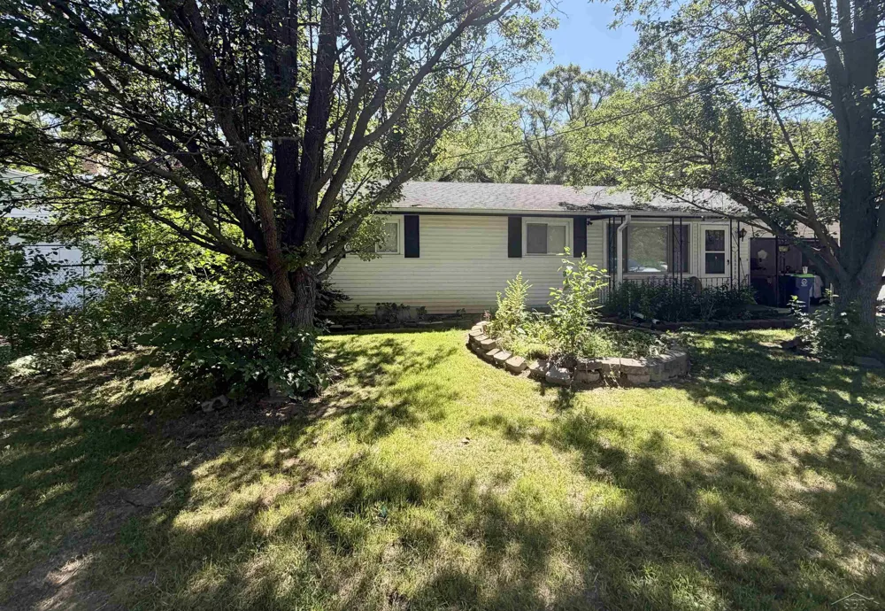 1871 Joy Road Buena Vista Charter Township, MI 48601