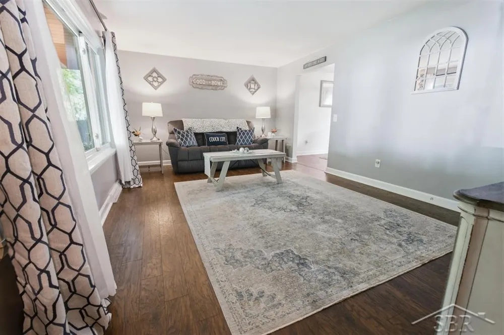 5801 Lamplighter Lane Midland City, MI 48642