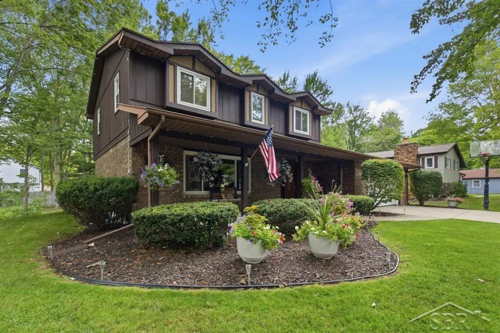 5801 Lamplighter Lane Midland City, MI 48642