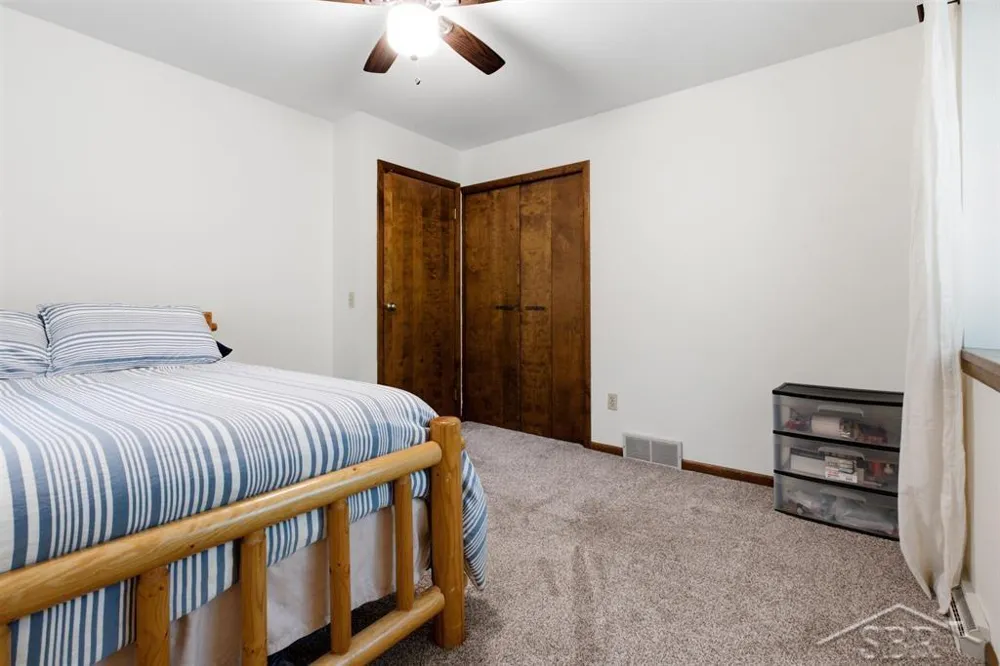 5801 Lamplighter Lane Midland City, MI 48642