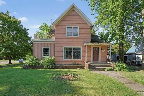 526 E Cedar Street