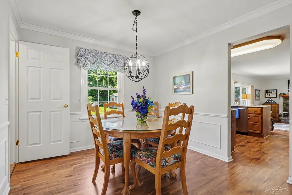 3166 Columbine Drive Saginaw Charter Township, MI 48603