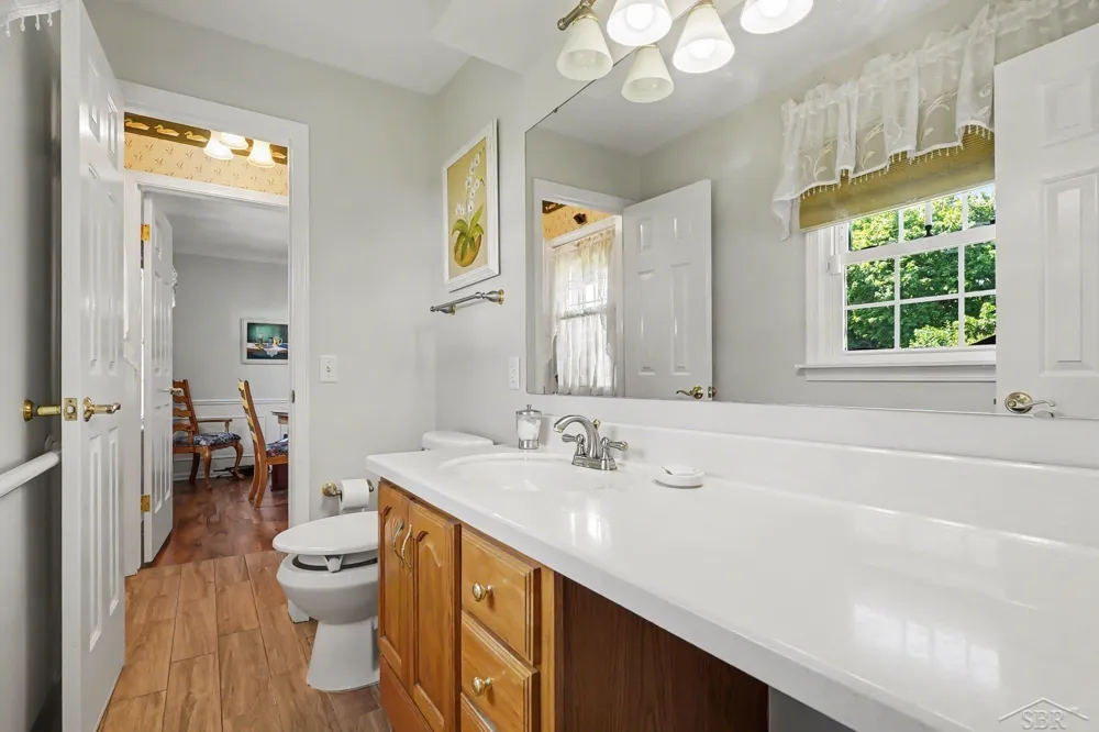 3166 Columbine Drive Saginaw Charter Township, MI 48603