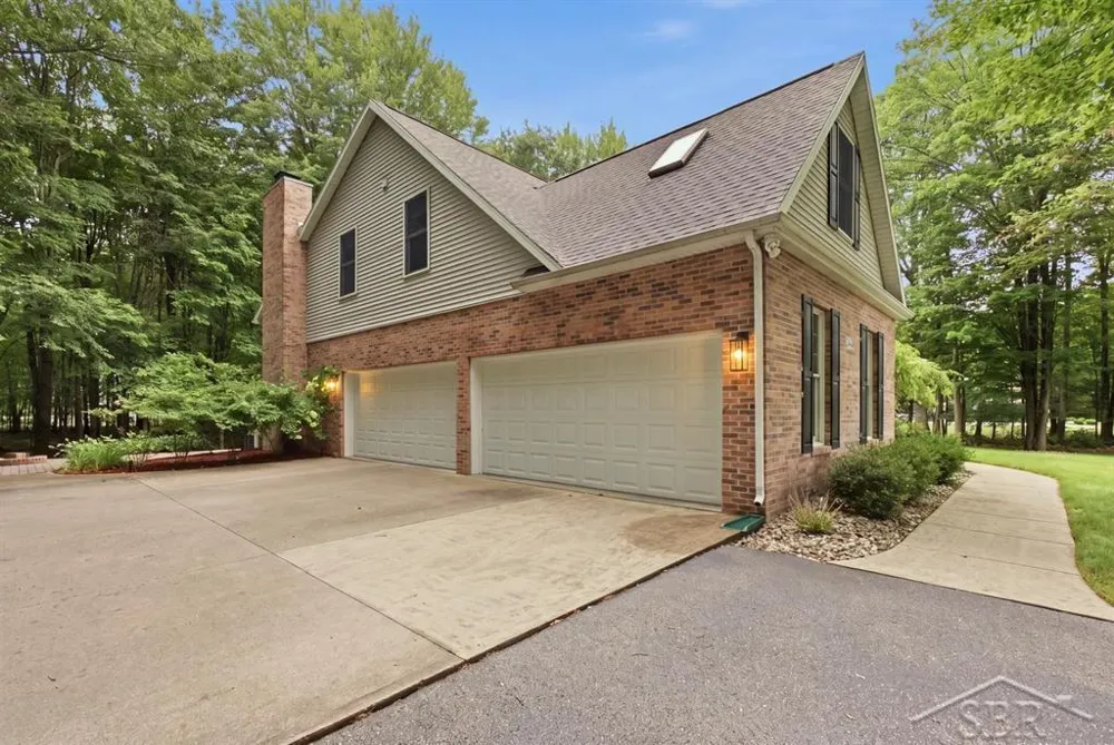 2266 Mockingbird Lane Larkin Charter Township, MI 48642