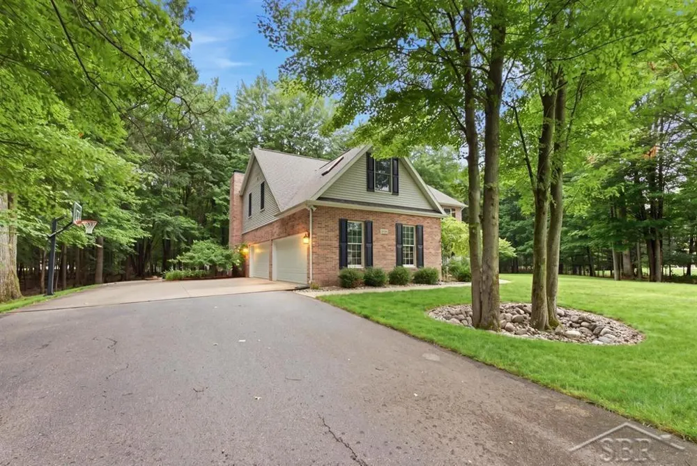 2266 Mockingbird Lane Larkin Charter Township, MI 48642