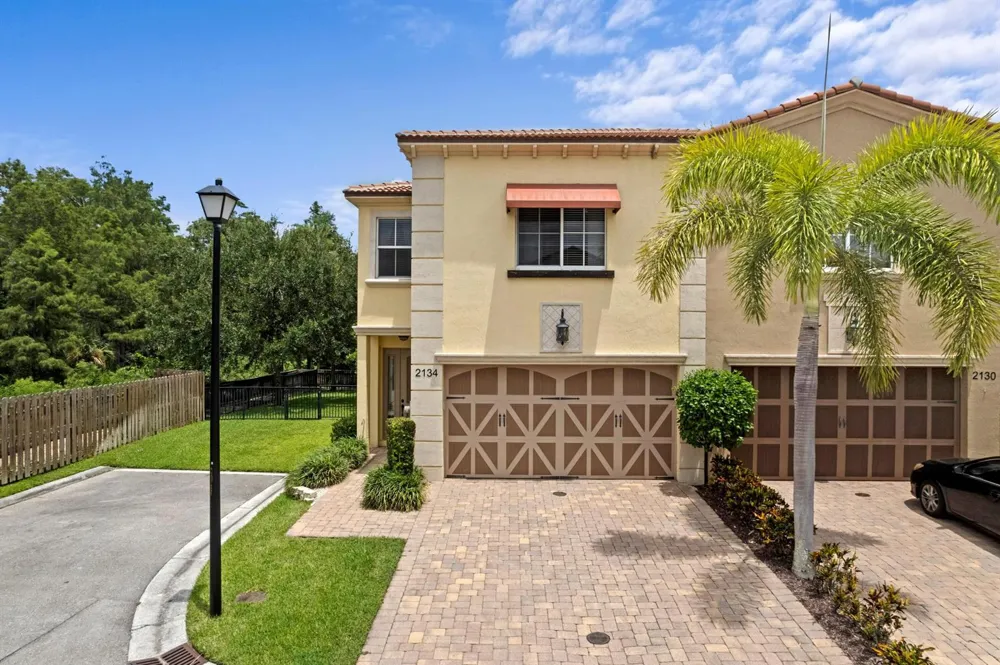 2134 Sabal Tree Court West Palm Beach, FL 33411