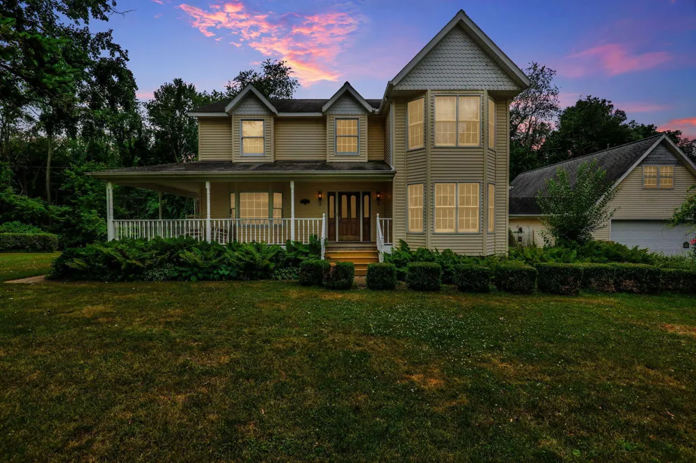 4961 Beechwood Drive Hope Township, MI 49046