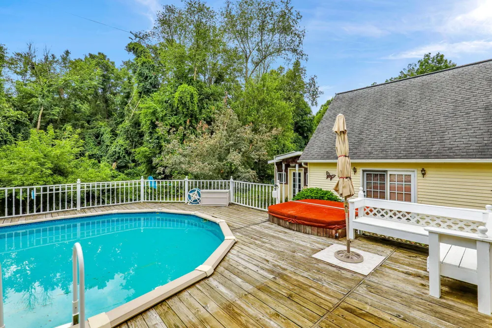 4961 Beechwood Drive Hope Township, MI 49046