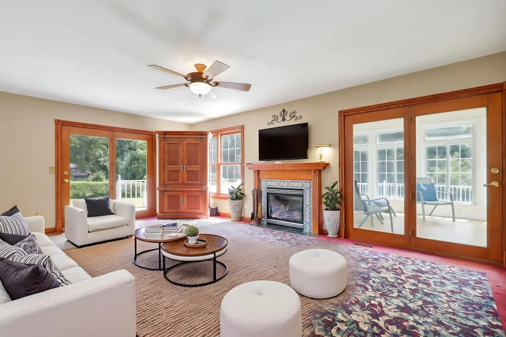 4961 Beechwood Drive Hope Township, MI 49046