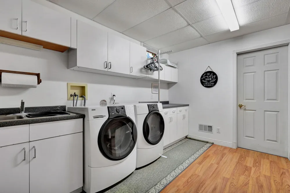4961 Beechwood Drive Hope Township, MI 49046