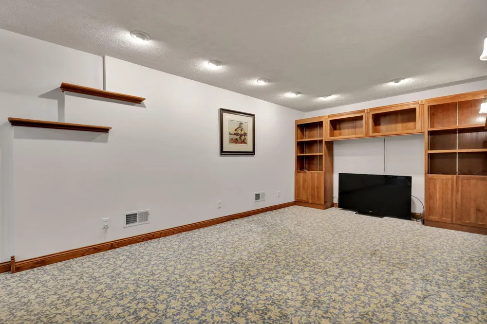 4961 Beechwood Drive Hope Township, MI 49046