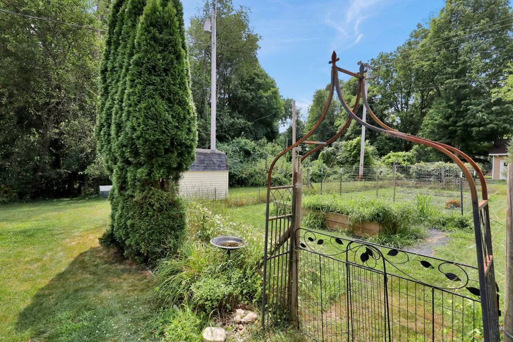 4961 Beechwood Drive Hope Township, MI 49046
