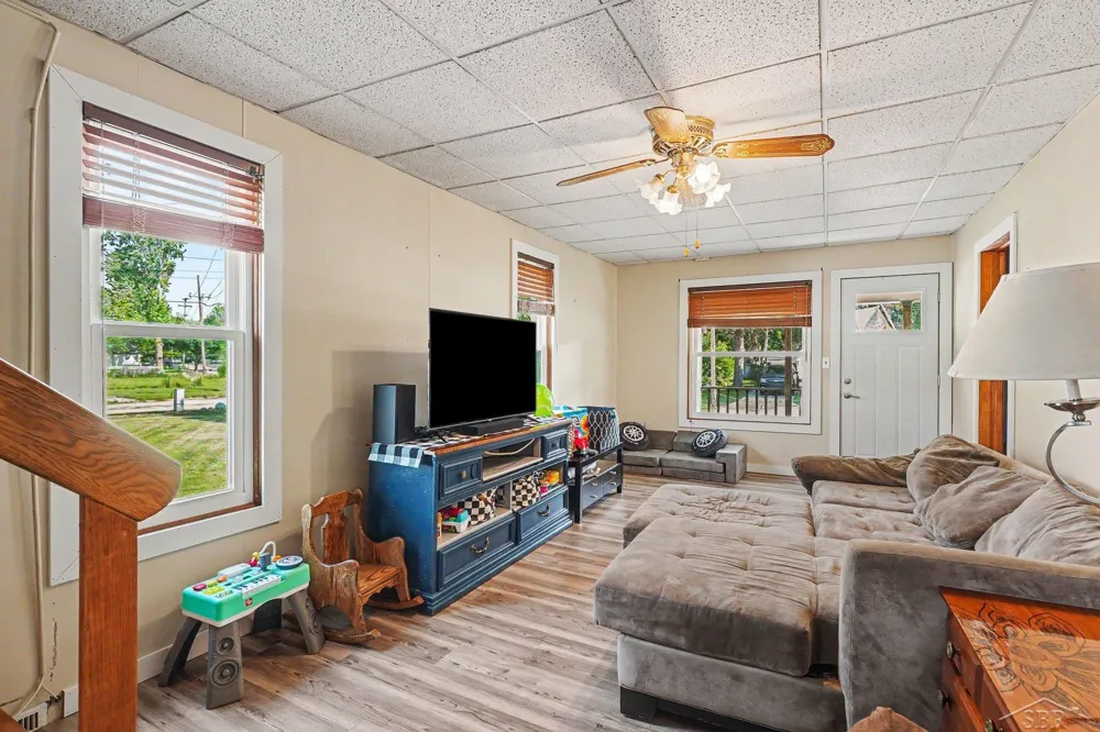 307 McGraw Street Bay City City, MI 48708