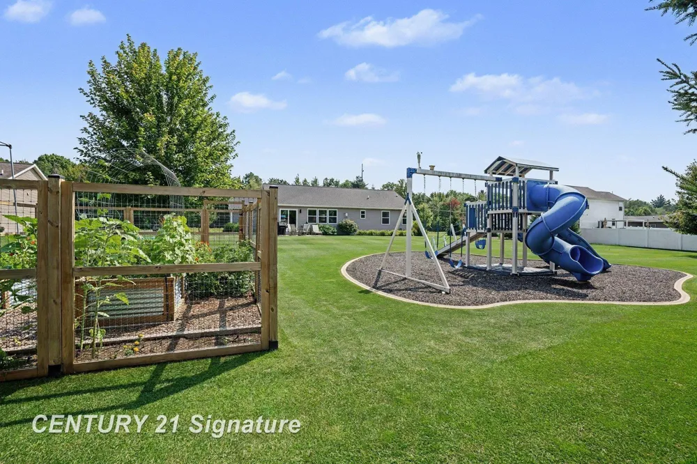 3863 E Letts Road Larkin Charter Township, MI 48642