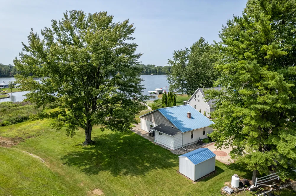 416 W Russell Drive Ovid Township, MI 49036