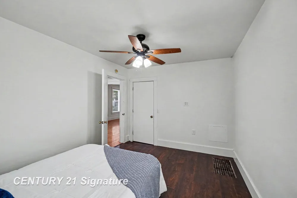 2414 Benjamin Street Saginaw City, MI 48602