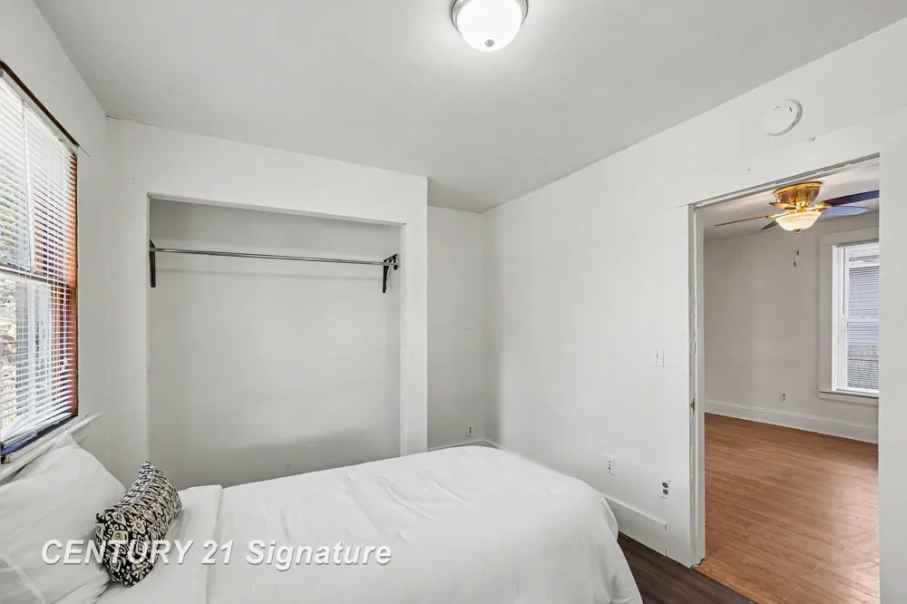 2414 Benjamin Street Saginaw City, MI 48602