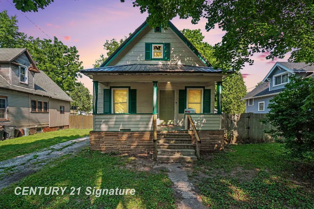 2414 Benjamin Street Saginaw City, MI 48602