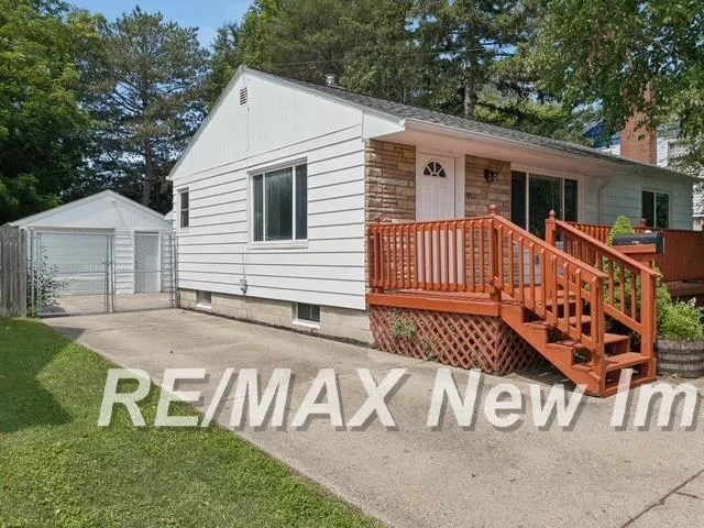 911 Thurman Street Saginaw City, MI 48602