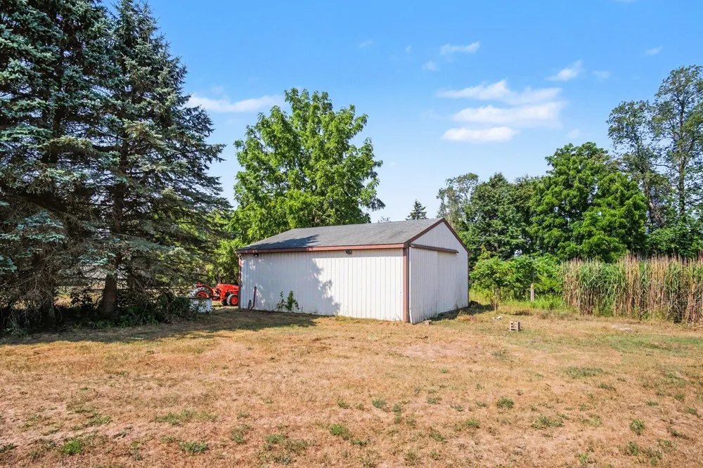 11159 Gravel Ridge Road Winfield Township, MI 48850