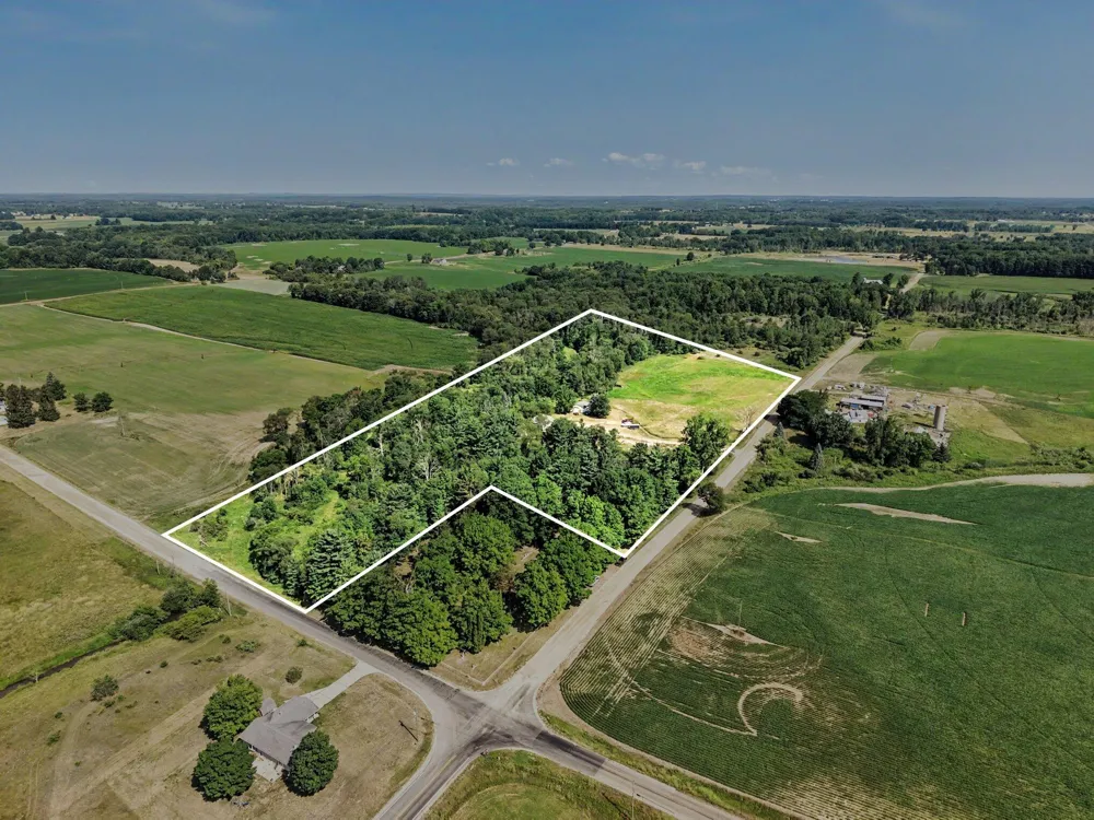 11159 Gravel Ridge Road Winfield Township, MI 48850