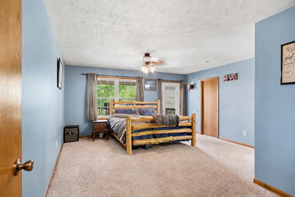 11159 Gravel Ridge Road Winfield Township, MI 48850