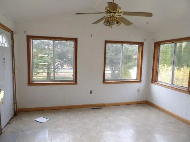 34637 76th Street Covert Township, MI 49043