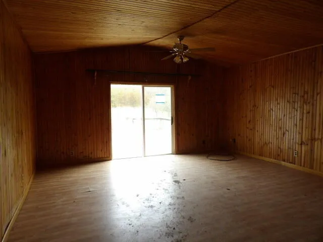 34637 76th Street Covert Township, MI 49043