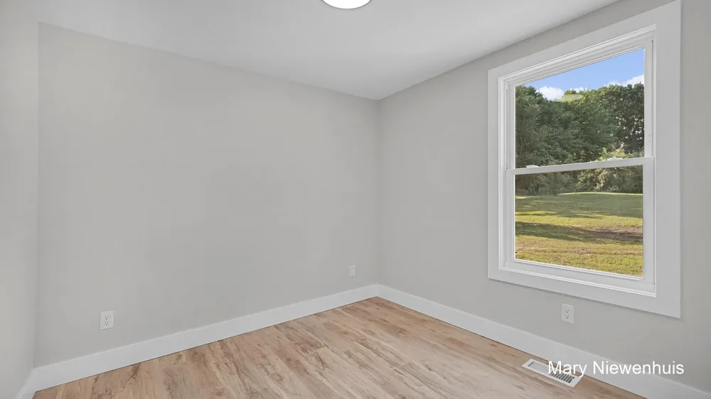 10219 W Sidney Road Montcalm Township, MI 48838