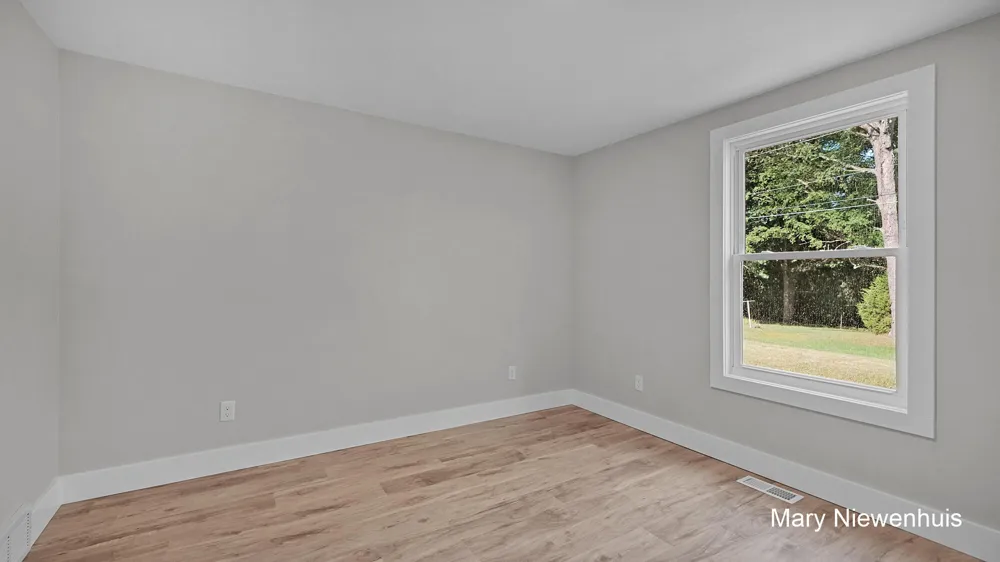 10219 W Sidney Road Montcalm Township, MI 48838