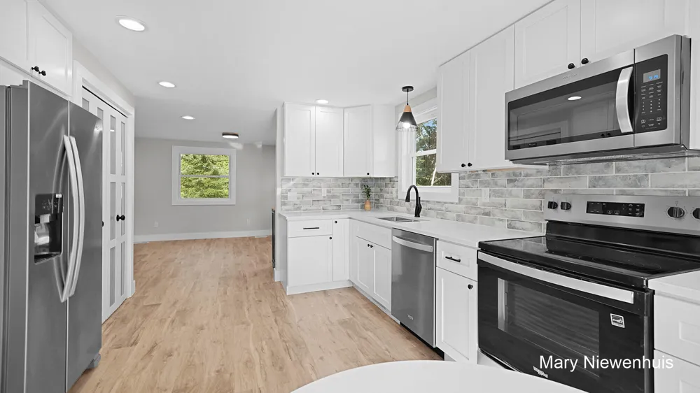10219 W Sidney Road Montcalm Township, MI 48838