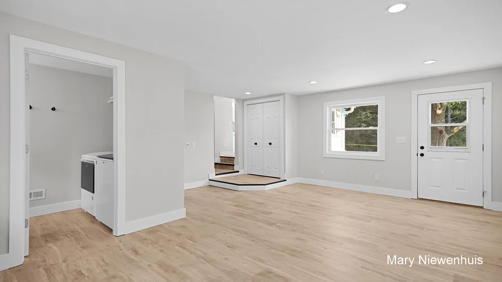 10219 W Sidney Road Montcalm Township, MI 48838