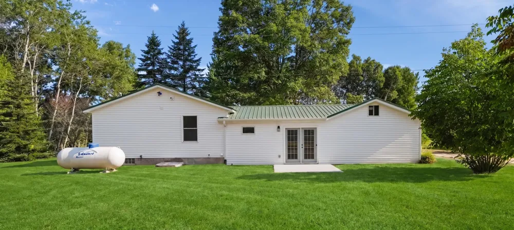 10219 W Sidney Road Montcalm Township, MI 48838