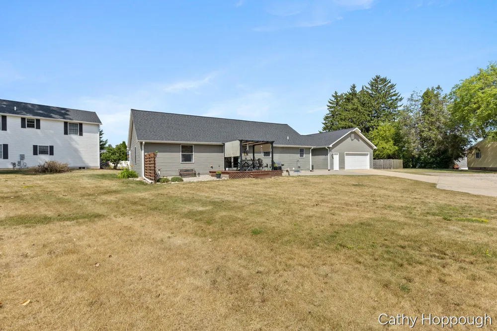 918 Emerald Circle Lake Odessa Village, MI 48849