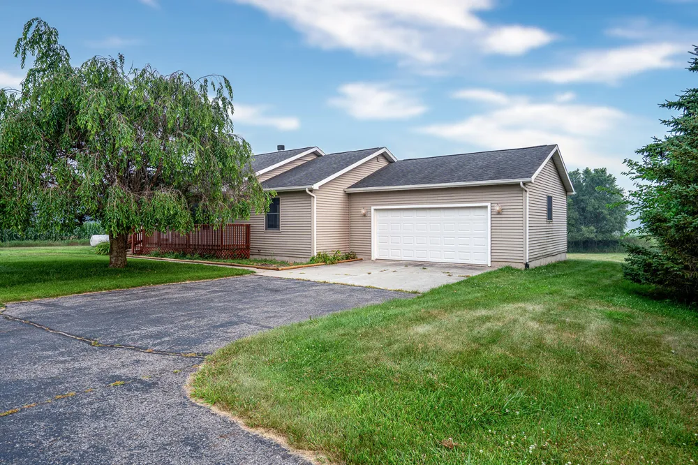5967 Nichols Road Mason City, MI 48854